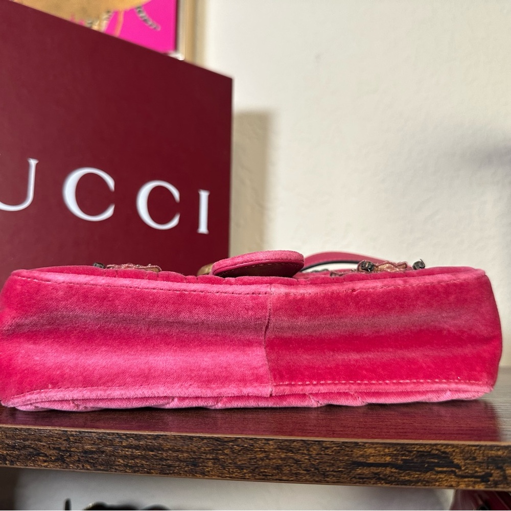 Authentic Gucci Pink Velvet GG Marmont Floral Embellished Crossbody Bag - Picture 7 of 12